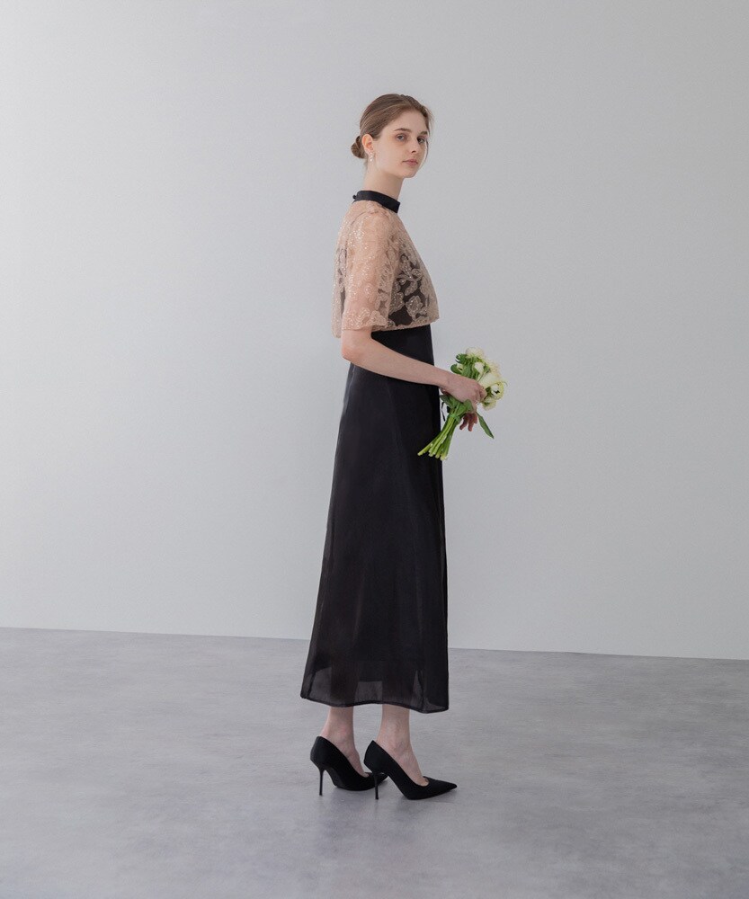 スパンコール花柄刺繍フロントスリットAラインドレス | レジャ(Leja