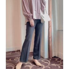 スリット入り美脚ストレッチフレアパンツ