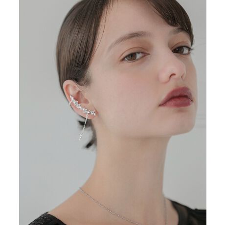 [^:LJAC625051]ɉėDɋPAWG[̂悤ȃC[JttsAX悤ȃJ[uɉĔzuꂽ̃NX^Aꂽۂo܂B@ׂȃ`F[hAтɌLb`B[hȃX^CɂtF~jȑɂ}b`AЎɒ邾Ŋ܂肪Cɉ؂₩ɁBp[eB[Ȃǂ̃hXAbvɂAVvȃJWAX^C̃ANZgɂ߂łB