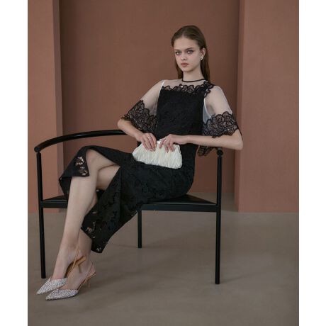 [^:LJES625223]@ׂȑ[Xƌy₩ȃ`[gݍ킹AGKgIChXg瑳ɂĎ{ꂽّfނ̃t[[XA؂₩Ȉۂ^܂Bɂ͓̂`[fނgpA悢ŏ炵vXB؂ւfUC̃X[uA̘riɃJo[܂B^CgȂICVGbgŁAX^CRɉoBobNt@Xi[dlŒEX[YBVbNȃubNl̖͂āAꂽ܂BMODELF176CM    B/80    W/57   H/86    pTCYFS