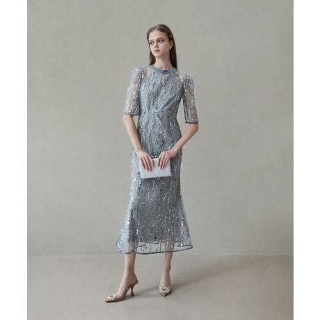 [^:LJES625240]iȋPƑ@ׂ˔Aʂȓ̂߂̃hXŜɎU΂߂ꂽXpR[hJтɌ𔽎˂؂₩vX܂B񌳂ɂ̓L[z[fUC̗pA肰ȂŐꂽۂɁB}[ChVGbg͑̌^AX^CAbvʂQB_炩L鐞тɗhAGKgȕ͋CĂ܂B`[̓炵oAtH[}ȃV[ő݊܂BMODELF176CM    B/80    W/57   H/86    pTCYFS