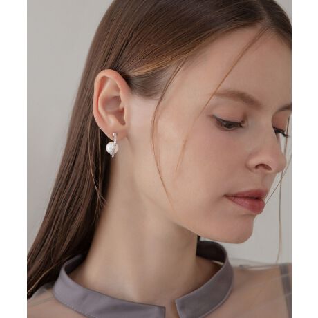 [^:LJAC625096]ꂽVo[J[uCɃp[A_GKgȃsAXɂ₩ȋȐɉărW[߂AiȋP܂Bꗱp[̉炵āAVvȂ瑶݊̂fUCBƋȐ̔oXA܂X^CbVɉo܂BJWAɂtH[}ɂ킹₷ALV[ŊB[hY킹ȂA^CXɈpłfUC͂łB