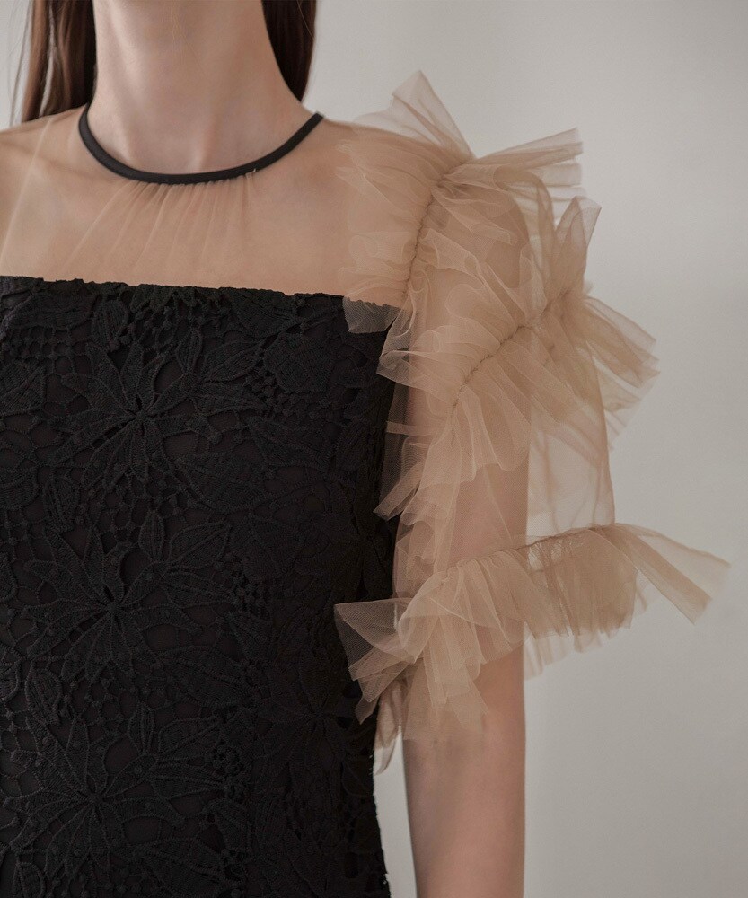 アシンメトリーチュールスリーブレースフリルヘムIラインワンピースドレス