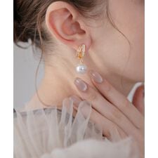 ゴールドカーブラインドロップパールピアス