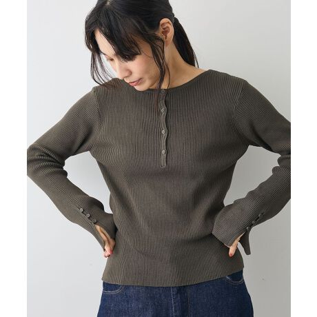 [^ԁF0P001168600]1ŉ؂₮VjbgvI[o[oBuw[lbNƃtA炵Ăvtg̃{^fUCƑ̃tAVGbg|CgBO2WAYdlŁA{^Oɂăw[lbNƂĂAɂĂƂN[lbNƂĂfUCłB̓̋CX^COɍ킹ăAWł̂́BVvȂtF~jȈۂoAJWAɂꂢ߂ɂȂ閜\ACełBu_炩Ȃ߂炩ȔGv[EiC̃ujbgfނgpAقǂ悢LkƂȂ₩ȕBy₩ŒSnǂAԂ̒płKłBG߂̕ςڂɂ􂷂KxȌ݂łBuVGbg郊u҂݃fUCvc̃C郊u҂݂AƂۂvXB̂̃CEȂ悢tBbgŃX^CAbvʂB{^JăfReΔ̂钅Ȃ߂łBuLV[Œ񂹂4FWJvItzCgAp[vAuEAO[4FWJBfjXJ[gɍ킹΃JWAɂiɂAL~s[X̃Ci[ƂĂ񂹂閜\ȈꖇłB[EiC̃ujbgfނŎdĂw[lbNvI[o[BO2WAYŒȂy߂fUCŁA~̃fC[X^Cɏ炵YĂ܂B[Ȃ]ň[][Ȃ]Lk[]n[Ȃ]|Pbg[Ȃ]fp摜́A̓ŐFČꍇ܂Bg̃j^[ɂďi̐FČꍇ܂B