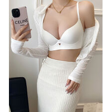 SEU(SEU)の2WAYストラップノンワイヤーブラジャー