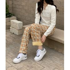チェック柄の裏ボア起毛パンツ
