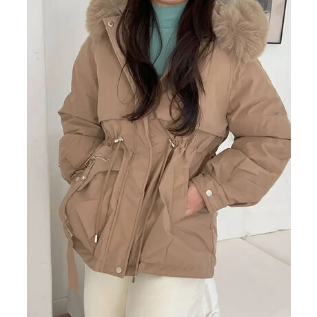 [^:SEU25FT1049]~̂oiɍʂAtF~jȂAE^[BDesign@Pointӂӂt@[tt[hiOj܂؂₩ɌĂ{[t@[́At[ĥݎO\BCR[fɍ킹ăAW݁BgɃt@[ngpۉdln̐gɂ͂ӂƂt@[fނ̗pAuԂ炠B̓t@[ȂŁAƂSnɁBEGXghXgŃVGbgOKh[XgOŃEGXgiƁAX^CAbvʂBn̂鏗炵VGbg܂B|PbgxgtŎpȆ傫߃|Pbg͏[ɕ֗Bxg̃fUC肰ȂANZgɁBStyling^[glbNjbg~XpcŃLC߃JWAɁBOXJ[gu[cƂQłB