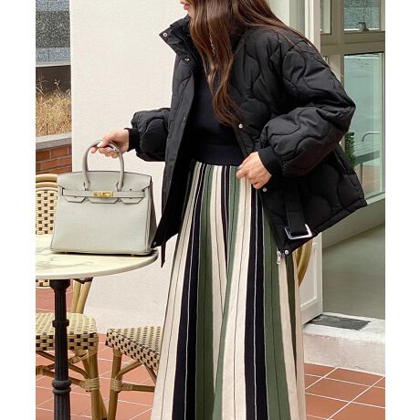 [^:SEU25FT1051]ӂVGbgɃEGXg}[NŔoXI_炩ȃEF[uLg͂̂Wp[BDesign Point̊̂LgfUCIȃEF[uLeBO_炩ۂ^A炵X^COɃ}b`BX^CAbvxgtzxgŃEGXg}[N邱ƂŁAӂVGbgɃnAX^CAbvʂBӂ葳łȂꊴvX{[X[uoAgĥR[fBl[gɎdオ܂Bhƌy₩̗ȓłgAłČy₩ȒSnŃfC[ɊB֗ŃfUCtbv|PbgTChɔzuꂽtbvt|PbǵA[ɕ֗ȂAR[f̃ANZgɂB