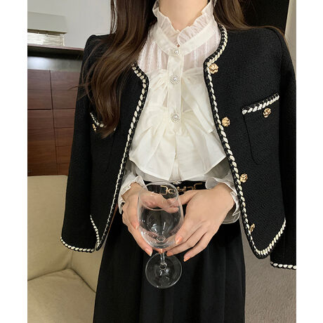 [^:SEU22Q31092]H~̂߁AԃcC[hWPbgBŜґɎ{ꂽu[h̑\߂ANZgɁBƂVGbgȂ̂ŃtȂl͋̕CoĂ܂Bs̃Ou[cƍ킹Ɓm[J[őlۂXbLꂢɖĂ܂BV[g͂ǂȃX^Ĉmɂ킹₷AtH[}V[rWlXV[Ȃǂ̃AE^[ƂĂ劈􂵂܂BƈႤf[gA⃏Ñf[gɃsb^̂Ȃ̑fGȖ͂oĂWPbgłB