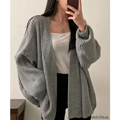 [^:SEU25FT1061]TNbƉHDĉ܂I[o[TCYjbgJ[fBKBDESIGNECi[I΂ȂVlbNŒ܂킵₷fUCBE{^Ȃ̃fUCŁAXgXt[ȒSnBEӂƂ{[X[u|CgBỄCE킸EGXgqbvC̑̌^Jo[ɂBFABRICE炩ĝ݂鐶nBELkXgXt[ȒSnBSTYLINGEfjXbNXƍ킹JWAX^CɁBEOXJ[g⃏s[X̏ォHDK[[ȒȂ߁BEH̉HDɂ͂Atɂ߁BEAE^[̃Ci[Ƃē~̃C[hR[fɂ