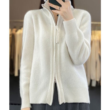 [^:SEU25FT1059]ꂢ߃JWAɉf_uWbvjbgJ[fBKBDesign PointVvŐꂽWbvAbvjbgJ[fBKB_ut@Xi[dlŒȂ̕LAVGbg̒݁B݌͊Jŕ͋CςAJWAɂꂢ߂ɂΉ\BMaterial_炩ȃjbgfނgpA̗ǂƉKȒSnBKxȌ݂Ȃy₩ŁAG߂̕ςڂɂdBۉƒʋC˔AԂ̒płKBStylingfjƍ킹ăJWAɁAXbNXƍ킹ăVbNɒȂ閜\ACeBCi[ɃJbg\[Vc킹邱ƂŁAV[Y킸Bx[VbNȃJ[WJŁA[h[uɎ₷ꖇB