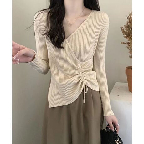 [^:SEU25AT1031]炵VGbgĂATChhXgfUC̃ujbggbvXBVvȒɃANZgꖇŁAIEIt킸L􂵂܂BfUC|CgEEGXg̃hXgdlŃVGbg݂ɃAW\BE[߂VlbNŃfReCoBETChXbgĂ̂ŁACłAEgłoXǂ܂܂BEcC郊u҂݂AƂVGbg܂Bfޏ_炩LkɗDꂽujbgfނgpBX^COEXJ[g킹ŃtF~jɁApc킹őlJWAɁBEnCEGXg{gƍ킹΋rʂBEWPbgR[g̃Ci[ƂĂA蒅Ȃ܂B