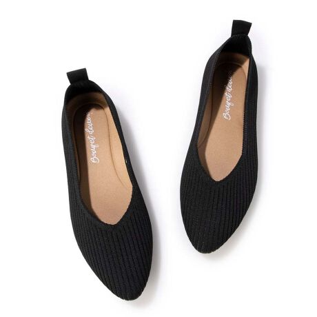 Shoes.No.2000tBbgQ@yʏ_炩oGV[YyfށzAbp[ɂ́A_炩LkjbgngpBAEg\[ɂ͌yPVCfށBvŖhCWFNV@ŐYĂ܂BĈɖhHȂǂ͎{Ă܂ByfUCESnzڂ킢D߂ȃ|CebhgDBAbp[ṼJbgCŋrʂꑫłB肷ĂȂVGbgŃR[f₷łBCjOinjׁ̈AɐLkb╝LȂǑɕsłtBbeBO₷ACełB̃Xj[J[`FW邾ňۂObƑlۂȂ܂ByʂȂ̂_łB~ɂW[Wfނ̃Xj[J[̂悤ȃJbvC\[ĂׁASnttIAEg\[̕ԂłBfjJ[SpcȂǃJWAȑɂ͖ܘ_}b`܂AXJ[gXbNX̃LCڃX^CErWlXX^C̑ɂ߂łByTCYzi23.5cm𗚂ĂX^btMTCYŃWXgłBLk̂fނׁ̈Asb^ڂ̃tBbeBO߂łBTCYɂ͌lׁAQlxɂlB