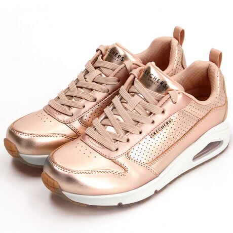 [^:177109]^bNdグ̃U[Abp[Ɏgp[XAbvXj[J[BSkechers Air-Cooled Memory FoamTMiXPb`[Y GAN[h[tH[jC\[ƁArWu\Skech-AirTMiXPb`GAjGAobO~bh\[𓋍ڂĂ܂B