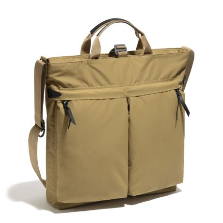 [^:60374]uCITY/3LSvV[YAEghAEFA}Eep[J[Ɏgp3w\̍@\nsbNAbvAssɓK`ŃAbvf[gBڂ̓i`ŏiȃRbĝ悤ȕȂAϋv@\Ă̂͂̂ЂƂBsIȃX^CƃAEghAMA̋@\𗼗AnCubhȃobOV[YłBUSRwbgobÕfUCx[XƂ񂰃g[gobOB܂V_[obOƂăii|ƂĂgp\łBnhӂɂɃt@Xi[̕tȂ[eBeB|Pbg݂AX}zpXP[XȂǏoꂪpɂɍs鏬ނ[₷悤ɍHv܂Bɏ㕔ɂ̓tbNĂAt@Xi[J܂܂łtbN|Ă΃ZLeB߂܂BނPCTCYŁArWlXV[łΉłTCYƂȂ܂Bϋv3w\̑fނ́A\nƗn̊ԂɃ|E^tB~l[g邱ƂŁAϋvBɁA~l[gHɂA\tgȕƌyʐ˔Ă܂B