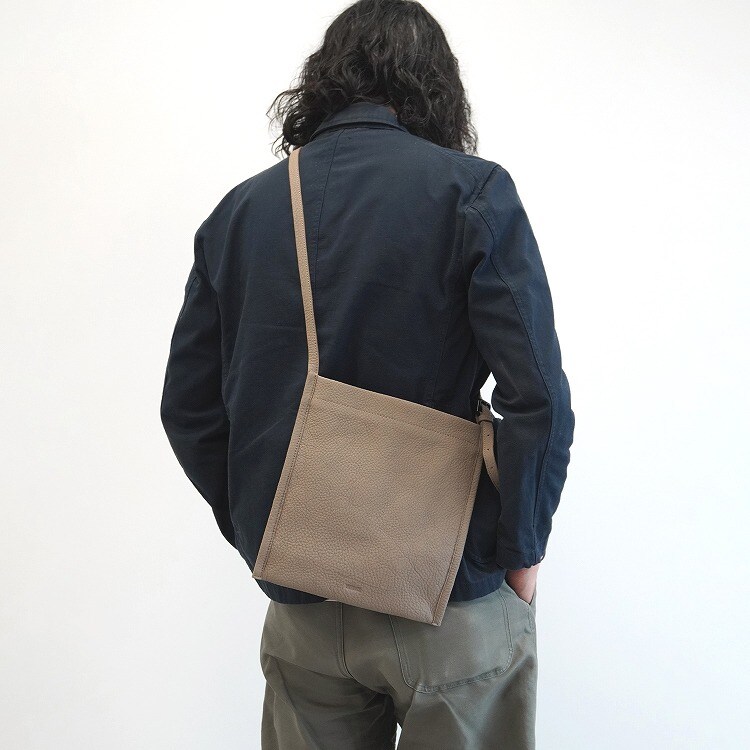 アントラック(UNTRACK) メンズ ショルダーバッグ・メッセンジャー