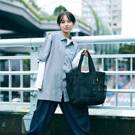 [^:60201]XP{[p[NȂǂŁA₷MA^т鎞ɕ֗ȃbVfނ̃g[gobOBigƂăJWAȃt@bVɍ킹ătɎAAEghA⃌W[Ȃǂ̃ANeBuȃV[ł劈IeiX₷AV[YXŎgpł܂BI[KiCU[|PbgG݂[ł|PbgpbJu@\܂肽ŃRpNgɎ[ł̂ŁAsAEghAł̎^тɂ֗łBKvȎɂƎoĎg܂BANZT[[v⏬JriŎt邱ƂłȈՓIȃo[[vBƂANZT[t̂ɕ֗łBV_[xg\ȃV_[xg