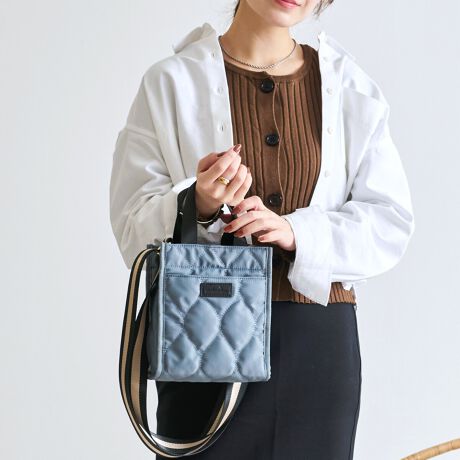 [^:lz-70521]zƃX}zāAƂłɂ傤ǂ~j}ȃVGbg~jg[gBsɂ҂ȃwreACeIg𐮗łd|PbgtŏȃobOłƐڂłB߉\ȃV_[xgtŎ莝E|E΂ߊ|ƂȎ̂߂3WAYdlByʂȍxiCn͝H{ăfC[gɂꃉN`IyTCYicmjzꕝF18.5AF21A}`F9V_[xg~F75-141.5~3.8nhF蒷/25A荂/11A/2.5ydʁigjz250ydlzJFXibv{^FbV|Pbg~1At@Xi[|Pbg~1OF}OlbgJ|Pbg~1yfށziCA|GXeTCY͓XuOTCYłB^O̕\LƂ͈قȂꍇ܂Biɂ̍ꍇ܂̂ŗ\߂B{v܂PVCPUȂǂ̃tFCNU[̏iEiCn̏íAfނ̐A̓̂܂BXł̓[J[疧Ԃœ׌Aȉēx܋lߒvĂ܂̂ŁAXɂ鏤iƂ͈ႢÂ܂B̂gpAȂǂŋCɂȂ͂قƂǊȂȂ܂̂ł܂B􂢂͔Aꂽꍇ͊@ĉBʐ^̏iƎۂ̏i̓uEUɂāAFقȂꍇ܂̂ŁA\߁A܂B