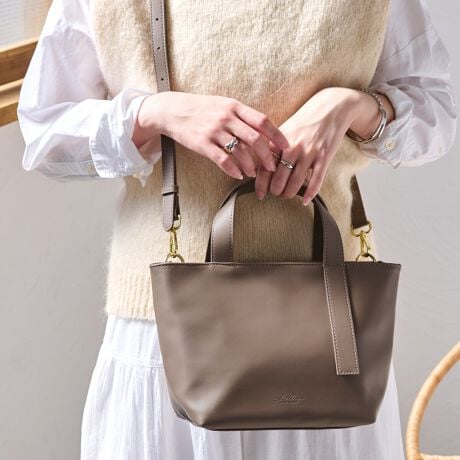 [^:lz-70413]ƂVvȃfUC ꂢ߂JWAX^C܂ LR[fɍ킹₷I O\ȃV_[xgt2WAYdl̃~jg[gobOB ͎d؂t̎[ŎdłA|PbgtĂ̂ōׂ[yTCYicmjz{/JF30AꕝF20AF19A}`F13.5A荂F10.5A蒷F30V_[/~F106.5-125~1.8ydʁigjz{/410AV_[/100ydlzJF}Olbg{^FI[v|Pbg~2Ad؂tOFt@Xi[|Pbg~1yfށzvTCY͓XuOTCYłB^O̕\LƂ͈قȂꍇ܂Biɂ̍ꍇ܂̂ŗ\߂B