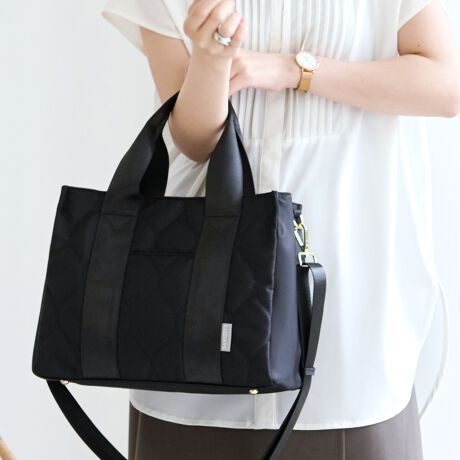 [^:lz-51505]lC̃fUCƂɂĂ@\IɎg悤ɍxiCo[WŐVoꂵ܂B3Dłӂ痧̊̂鍂LeBOfUC̗pB߂Ȃ̂ŌɐH܂ĝւ̕SyĂV_[xgŌ|AȂȂߊ|A莝Ƃ낢Ȏy߂܂Bɂ͎d؂肪Ă3̃Xy[XɕĎ[\Bו̒ʒuRƌ܂̂ŒNłȒPɐڂł܂Bybg{g܂肽ݎP|Ă܂܎[\ILxȎd|PbgtŁuǂsHvȂȂ܂Bɂt@Xi[t|Pbg͊O֏oă{^𗯂߂ƃt^ɂȂAו̊یhł܂BA4TCY܂TCYȂ̂ŒʋΗp̂dobO}}obOȂǗlXȃV[Ŋ􂵂Ă܂ByTCYicmjzJF29AꕝF32.5AF25A}`F14Anh荂F16A蒷F45V_[~F73-130~5ydʁigjz{/420V_[/130ydlzJFXibv{^Ft@Xi[|Pbg~1AI[v|Pbg~3OFI[v|Pbg~1yfށziCTCY͓XuOTCYłB^O̕\LƂ͈قȂꍇ܂Biɂ̍ꍇ܂̂ŗ\߂Byӎzfނ̐A̓̂܂BXł̓[J[疧Ԃœ׌Aȉēx܋lߒvĂ܂̂ŁAXɂ鏤iƂ͈ႢÂ܂B̂gpAȂǂŋCɂȂ͂قƂǊȂȂ܂̂ł܂B􂢂͔Aꂽꍇ͊@ĉBʐ^̏iƎۂ̏i̓uEUɂāAFقȂꍇ܂̂ŁA\߂܂B