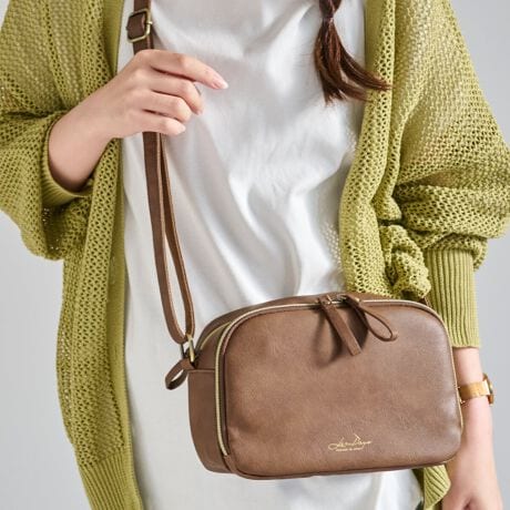 [^:lz-70414]tg|Pbgɂz@\tifUC̃~jV_[BzƃobǑ^ɂȂĂ̂łЂƂŐgyɂołI}}obO◷s̃TuobOƂĕKvȂ̂̂ɂ傤ǂJ[h|Pbgt@Xi[t|PbgŌAJ[hAʒȂǂ܂Ƃ߂Ď[\BC[|Pbgtŏނ萮Ȃ[łBiȃtFCNU[Əۂ݂̂鏬߃tHőlۂ͋CɁB yTCYicmjzꕝF22.5AF15A݁F11V_[xg~F78-143~3.8ydʁigjz320ydlzJFt@Xi[z|PbgFJ[h|Pbg~8AI[v|Pbg~1At@Xi[|Pbg~1FI[v|Pbg~1At@Xi[|Pbg~1OF}Olbg{^|Pbg~1yfށziCAPUTCY͓XuOTCYłB^O̕\LƂ͈قȂꍇ܂Biɂ̍ꍇ܂̂ŗ\߂Byӓ_z{v܂PVCPUȂǂ̃tFCNU[̏iEiCn̏íAfނ̐A̓̂܂BXł̓[J[疧Ԃœ׌Aȉēx܋lߒvĂ܂̂ŁAXɂ鏤iƂ͈ႢÂ܂B̂gpAȂǂŋCɂȂ͂قƂǊȂȂ܂̂ł܂B􂢂͔Aꂽꍇ͊@ĉBʐ^̏iƎۂ̏i̓uEUɂāAFقȂꍇ܂̂ŁA\߁A܂B