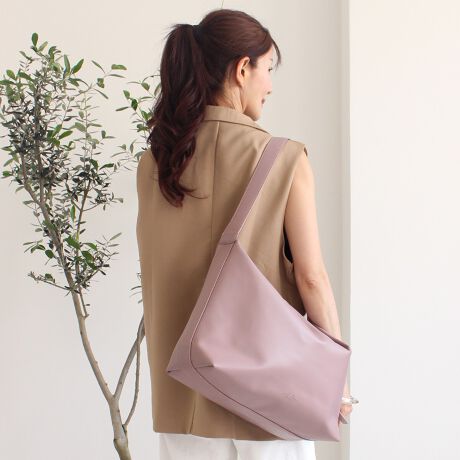 [^:lz-70411]ƂVvȃfUC ꂢ߂JWAX^C܂ LR[fɍ킹₷IA4TCYۂ[ł 傫߃V_[obOBeʎdlŃ|Pbg芮BוĂĝɃtBbgA ▭ȂVGbg킢IV_[͒߂邱Ƃł̂ |΂ߊ|RɊy߂܂yTCYicmjz{/JF41AꕝF36AF30.5A}`F15V_[/~F65-89~3ydʁigjz680ydlzJFt@Xi[FI[v|Pbg~3At@Xi[|Pbg~2OFt@Xi[|Pbg~1yfށzvTCY͓XuOTCYłB^O̕\LƂ͈قȂꍇ܂Biɂ̍ꍇ܂̂ŗ\߂B{v܂PVCPUȂǂ̃tFCNU[̏iEiCn̏íAfނ̐A̓̂܂BXł̓[J[疧Ԃœ׌Aȉēx܋lߒvĂ܂̂ŁAXɂ鏤iƂ͈ႢÂ܂B̂gpAȂǂŋCɂȂ͂قƂǊȂȂ܂̂ł܂B􂢂͔Aꂽꍇ͊@ĉBʐ^̏iƎۂ̏i̓uEUɂāAFقȂꍇ܂̂ŁA\߁A܂B