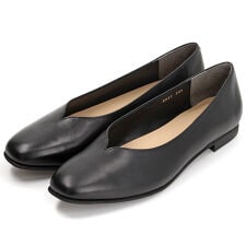 Vカットカッターパンプス