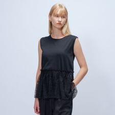 クロエンス(cloenc)の【マシンウォッシュ】レースペプラムカットソー