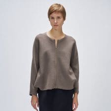 クロエンス(cloenc)の【手洗い可】ドルマンケープニットカーディガン