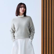 【手洗い可】ラメフェザークルーネックニット