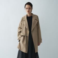 ショートトレンチコート