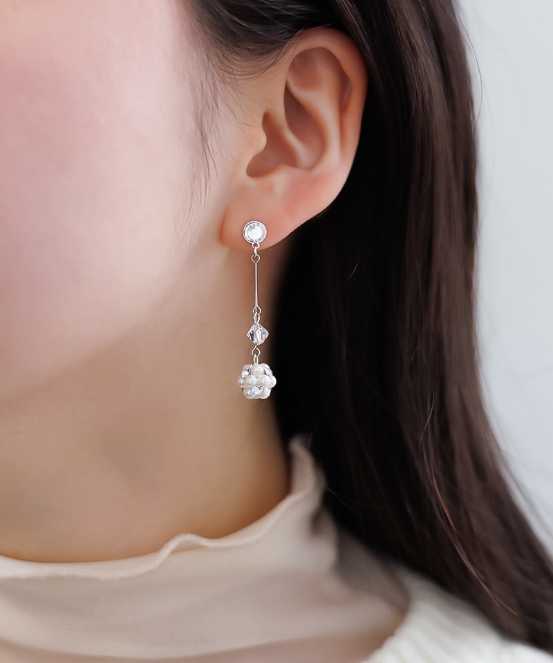 4℃10KYGピアス/2way/キュービックジルコニア/ゆらゆら可愛い♡ キュービックジルコニア】ゆらゆらラインフラワー 秋っぽ