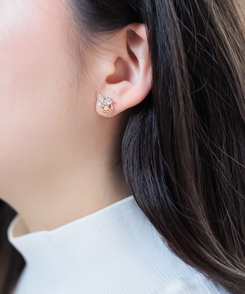 4℃10KYGピアス/2way/キュービックジルコニア/ゆらゆら可愛い♡ キュービックジルコニア】ゆらゆらラインフラワー 秋っぽ