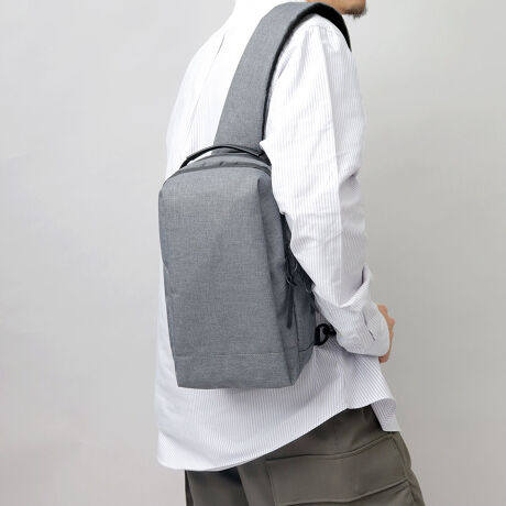 ボディバッグ（メンズ）