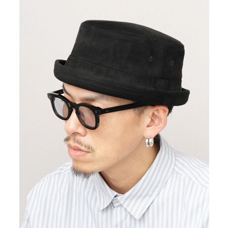 [^:RBN-077]ƂƂlȕ͋CoIXG[h|[NpCnbgCMX̗u|[NpCvɌڂĂ邱ƂꂽÕ|[NpCnbgB~`ŃgbvȃNEɁAM̌̂悤ɏɂȂu킹VGbgB炩ȋNъ̃XG[his[`XLjfނgpĂ̂ŁAƂƗl͋̕CoĂ܂B܂nbgɔ׃JWAɍ킹₷̂ŁANVJȃLC߃X^CAJWASʂ܂ŁALX^CɃ}b`Ă܂BVvȃX^COɂATbƔ邾ŁAlȂȂꊴoĂ֗ACeBPoint 01~`ŃgbvȃNEɁAM̌̂悤ɏƂȂu킹VGbg̃|[NpCnbgBPoint 02\nɂ́Å̂щH̃XG[hs[`XLngpB炩Œĝ݂Nъ́BPoint 03nɂ́ATbƂG̖100ngpBĂȂɌXgCv̗nAו܂ŔȂfUCBPoint 04̃Xx̖ʃt@Xi[tAWX^[ŁAtBbg̒߂\BPoint 05NE͒ǂ[߂ŁAŜSnBpԃACeł|[NpCnbǵAl̃JWAX^CƂQłBNE̐cnďȂĂ̂ŁA_炩ASn悢tBbgBƂƂXG[h̐n͗͋CŁAVcWPbgȂǁALC߂ȃX^COɂATVcȂǃtȃX^COɂL킹₷łBnbgłȂA܂nbgC킸₷̂|CgBbɂȂĂA̓̃v[gMtgɂ߂łBTCYt[TCYiTCY߃AWX^[tj/@F58.5 cm/΁iOjF2.0cm/΁iEjF1.5cm/F10.0cm/fށ{́F|GXe90%A |E^10/nF100/Y