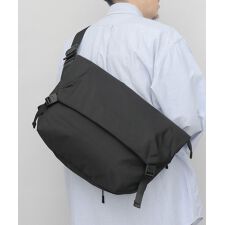 撥水加工 マグネットバックル メッセンジャーバッグ レインカバー付き A4・PC収納対応モデル