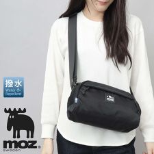 モズ(moz)の撥水加工 ナイロン 半円型 ラウンドミニショルダーバッグ アウトドアシリーズ