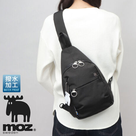 [^:TTO-109]Ď݂Ŕw遝mozyʃV_[킢wWJ̃ACRۓIȃXEF[f܂̖kuhhmoziYjh̃{fBobOBǂȃX^CɂtBbgAX}[gȃVGbǵBfC[Ɏg₷TCY̎[Xy[X́Ag̗ǂ|Pbg𕡐Bfނɂ́AH{Axȃ|GXefނgpA}ȉJɂΉBV_[xg̕tւ\DJŁAǂ̌ɔwĂg₷dlBfC[[X͂As̃TuobOAW[EAEghAȂǁALV[Ŋ􂷂ACeBʂ肵ȂA\fUC̃obÓAƑp[gi[Ƃ́ApobOƂĂ߁BPoint 01ǂȃX^CɂtBbgAI[Ehȃ{fBobOBX}[gȃVGbgɁAuhACR̃GNiwWJj̎hJ肰Ȃ|CgɁBTChɔzuAuhSƃXEF[f̃sX^O肰ȂANZgɁBPoint 02fނɂ́AyʂȂ炵Ǝ́Ax|GXefނgpB\nɂ͝H{Ă̂ŁAJ̓łCyɎgĂyBPoint 03C[Xy[X́AA5TCYyɎ܂AfC[Ɏg₷TCYBꕔɂ}`̂LXƂXy[XŁÂו[\BPoint 04ɂ́Adɕ֗ȃt@Xi[|PbgƎF̗ǂbV|PbgɉAuhLN^[́hGNh̃C[Wɍ킹ĐLk鐶n̗pgmoz pockethiY|PbgjzuBmoz pocketɂ́A500ml̃ybg{g␅|Ɏ[łA{gz_[Ƃĕ֗Point 05tgɂ́At@Xi[|PbgzuBt@Xi[BāAVvǋfUCBPoint 06wʂɂ́At@Xi[|PbgzuBzX}[gtH[āAZLeB|PbgƂĂ̎gp߁BPoint 07eXy[Xnɂ́ACgu[ƃzCg̃XgCv̐ngpB킢ƎF̗ǂ˔fUCɁPoint 08obOwʕɂ́AƂ݂̃NbVޓB̉ו̂ɓ̂yĂ̂ŁAwSnPoint 09V_[xǵA̒߂\BLŔw₷Aɂ݂͂̂NbVfޓBobOTChDJtĂ̂ŁAV_[xgtւ邱Ƃ\ǂ̌łw₷dlBPoint 10O̊et@Xi[ɂ́AO^̃IWitBwɂāA₷AX[YɊJ\BPoint 11GNiwWJj̉AtNg`[tBˑfނgpĂ̂ŁAÂ铹̈S΍ɂȂ܂B`[͎O\Bgpĝɂ҂tBbgOpobÓAO|₷̂ǂłBԂȌڂłA͍L}`ŁAKvȂ̂eʂ|Pbg[Ă̂ŁAוꂢɐڂĎ^тł܂Bo|₨Aւ̂UobOɂ҂BVvŁAjE킸Ag₷fUCȂ̂ŁApp}}ňꏏɎgyAcobOƂĂ߂łBbɂȂĂ؂ȕA̓̃v[gMtgɂXybNFt@Xi[/O|PbgFt@Xi[|Pbg~2/|PbgFt@Xi[|Pbg~1, bV|Gbg~1, hNz_[iY|Pbgj~1/tiFtN^[`[/@ꉡF21.5cm/F33.5cm/}`F10.0cm/V_[xgF~93.5cmiŒj/fށ|GXeiHj/d/ eʁ265O/ 3bg/YExgi