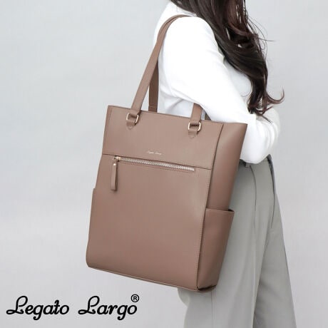 [^:LFC-166]ڂ@\PCX[utA4g[gobOu炵gȂobOv RZvǵgLegato LargohAlڂȂ̂ɁA@\[͂˔c^g[gobOoBA4TCYyɎ܂AigɒxǂTCYB13C`܂őΉPC[|Pbg⏬ނ̎[ɕ֗ȃt@Xi[|PbgȂǂĂ̂ŁAו̏Z߂āALCɎ[\BVvȃg[gobÓAe[NݑΖȂǂPC̎^т̑Љl͂̕AƂu`Ȃǂŕi^ubg^ԂƂ̑wɂ҂ȃACeBPoint 01𐶂ƋPĂguCgobOhV[ÝAVvȏc^g[gobOB悭򊴂̂鐶nƁAɎ{ꂽS[h̃p[c̉؂₩ȑlȕ͋ĆBPoint 02\nɂ́A炩ȎG̍vgpB̂AƂŁA^ꂵɂ̂|CgBPoint 03C[Xy[X́AiȃTCYȂA4TCYۂ[\B}`ƂĂ̂ŁA`{bNX⃁CN|[`ȂǁA΂וPoint 04C[Xy[Xɂ́Am[gPC^ubg̎[ɍœKȃNbV|PbgƁAׂACe̎dɕ֗ȃt@Xi[|PbgBNbV|Pbg13C`܂ł̃m[gp\R[\BE^NbVŁASĎ^тł܂BPoint 05Ԍ́At@Xi[dlB[[܂ő傫Ĵŉוoꂵ₷Alߍł܂Ă܂܂Point 06tgɂ́At@Xi[|PbgzuBnJ`eBbVȂǁATbƎoACe̎[ɕ֗Bt@Xi[ɂ́AU[fނgptB₷AX[YɊJ\Point 07obOO̗TChɃI[v|PbgB܂ݎP{gނ̎[ɕ֗BPoint 08nh́AobOƓngp炵fUCB|₷悤ɒ߂̐݌vBPoint 09obO̒ꕔɐcނĂ̂ŁA莩̂|CgPoint 10obOʂ́hLegato Largoh̑fSCȂ|CgBSƊeɎgpĂp[c̓S[h̃J[OŃb`ȕ͋CɁgpƂVGbgfUCȂ̂ɁAڈȏ̎[͂łBWPbgZbgAbvAs[XȂǂ̃LC߃X^CAfjɔTȂǂ̃JWAX^Cɂ܂ŁAg₷VvfUCȂ̂ŁAIItpŎg܂Bʋ΁Eʊw̃^E[Xɂ͂Ax̂o|◷sȂǕLV[Ŋ􂵂Ă܂B؂ȕւ̃Mtgv[gA̓ɂ߂łXybNFt@Xi[/O|PbgFt@Xi[|Pbg~1, I[v|Pbg~2/|PbgFNbV|Pbg~1, t@Xi[|Pbg~1/@㉡F25.0cm/ꉡF26.0cm/F35.5cm/ԌiNbV|PbgjF23.0cm/}`F9.5cm/nhF54.0cm/fށ|E^iPUj/dʁ565~610O/J[ɂďdʂɎ኱̍܂B/eʁ9bg/Y