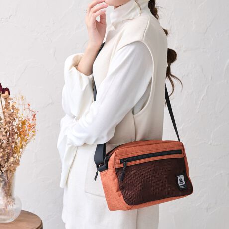 [^:c-60703]s₨oɂ҂CHOOṔuperipleiy[vjvV[YB C̎[ɕĂ̂ŃobO̒̐ڂ₷g蔲QI bṼ|PbgŒ₷ATbƎôłƂĂ֗ V_[xg͑߂̐݌vŌւ̕SyĂ܂B ے̝Hngp邱ƂŁÂ邨ȕɎdグĂ܂ByTCYicmjzF23AF16A}`F10V_[xg~F74-142~3.8ydʁigjz270ydlzJFt@Xi[FbVI[v|Pbg~4OFbVt@Xi[|Pbg~1A}Olbg{^|Pbg~1yfށz|GXe()TCY͓XuOTCYłB^O̕\LƂ͈قȂꍇ܂Biɂ̍ꍇ܂̂ŗ\߂Byӓ_zfނ̐A̓̂܂BXł̓[J[疧Ԃœ׌Aȉēx܋lߒvĂ܂̂ŁAXɂ鏤iƂ͈ႢÂ܂B̂gpAȂǂŋCɂȂ͂قƂǊȂȂ܂̂ł܂B􂢂͔Aꂽꍇ͊@ĉBʐ^̏iƎۂ̏i̓uEUɂāAFقȂꍇ܂̂ŁA\߂܂B