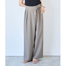 【mil (ミル)】アシメデザイン タックワイドパンツ