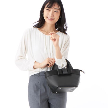 [^:RBB-231]Vvȃ{fBɃ{fUCf~jobO}`̂ŃX}zzAL[P[X350mlybg{gȂǂ܂2wayȂ̂ŃnhłV_[łOK|PbgtĂ̂ŉו̎d₷TCYbW34~H20~D18cmdʁF420g蒷F29cmV_[F77`139cm(Ojdlbt@Xi[JFt@Xi[|Pbg~1t[|Pbg~2|Pbg~2wʁFt@Xi[|Pbg~1