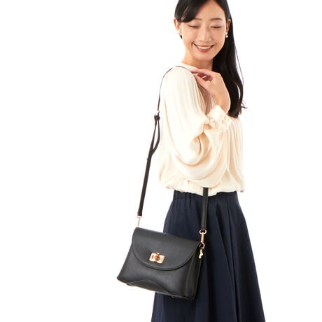 [^:RBB-683]tbvfUC̃~jV_[obOtbv̗ߋou[ɂ鎖Ŕ̂ۂɁC[ȊOɂ|PbgtĂ̂ŁÂȂǂ̎dɂ֗RpNgȃTCYŐg̉iTbƎ[Ăoo܂2ނ̒̃xgtĂ̂ŁA΂ߊ|⃏V_[ȂǃR[fɍ킹gOKSALON de RUBAN / T h @gAȂ鎩ɂȂhłȂ@\ǋB㎿ȑfގgŌyʊɂĂ܂B11肪܂ACeŃ[h[u𑝂₵Ăy݂ĉB𖲒Ɂ@lɃTvCY𐢊Eɂ1l̓ʂȂȂցB