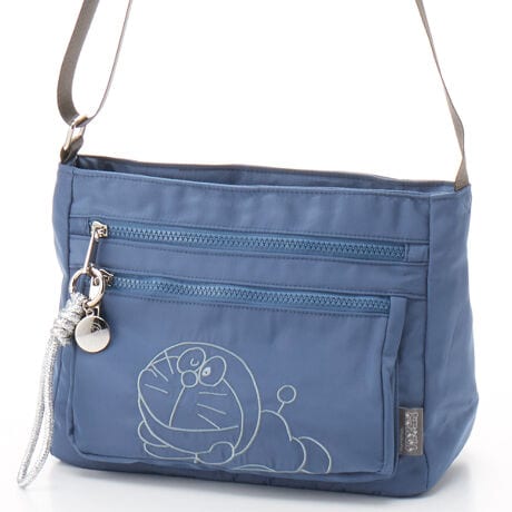 [^:SRA-272]SALON de RUBANƃhɂXyVACeoyʂȃiCV_[obOɃh̎hJIVvȂh̉炵\Ă܂OʂƔwʂɌvS̃|PbgAɂ̓t@Xi[|Pbgƃ{gz_[tĂ@\ʂ[TCYbW26~H20~D11.5cmdʁF300gV_[F70`135cm(O)dlbt@Xi[JFt@Xi[|Pbg~1{gz_[~1OʁFt@Xi[|Pbg~2wʁFI[v|Pbg~2SALON de RUBAN / T h @gAȂ鎩ɂȂhłȂ@\ǋB㎿ȑfގgŌyʊɂĂ܂B11肪܂ACeŃ[h[u𑝂₵Ăy݂ĉB𖲒Ɂ@lɃTvCY𐢊Eɂ1l̓ʂȂȂցB