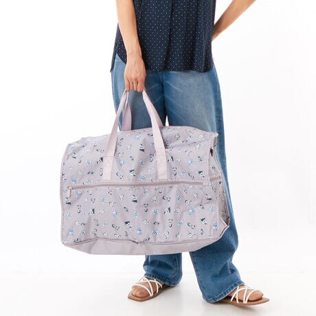 [^:DOR3-010]hƂ̒Ԃ𑍕ŎU΂߂܂肽݃{XgobO܂肽ݗsōLĎgAX[cP[XɃZbgAbvĎgo܂V_[xgtĂ̂ŁA|Ȃǂo܂܂肽ݎ̑OʂɃfUCĂ2112̓h̒aNł2112N`[tɂĂ܂TCYbW55~H33~D22cm܂肽ݎ[F23~27~4cmΉTCYFB4dʁF530g蒷F51cmV_[F76`133cm(O)dlbt@Xi[JFt[|Pbg~2OʁFt@Xi[|Pbg~1wʁFt@Xi[|Pbg~1ʁFt@Xi[|Pbg~2L[ZbgAbv