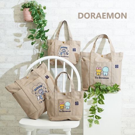 [^:DOR4-002]ʂɃh̎hJ炵g[gobOԂȃTCYłƂoTuobOA`g[gƂĂ􂵂܂Oɂ|PbgtĂ̂ŁAX}zpXP[XȂǂ̏ނĂ̂Ƀsb^TCYbW22~H22~D9cmdʁF270g蒷F37cmdlb}Olbg{^JFt[|Pbg~1OʁFI[v|Pbg~3wʁFI[v|Pbg~3