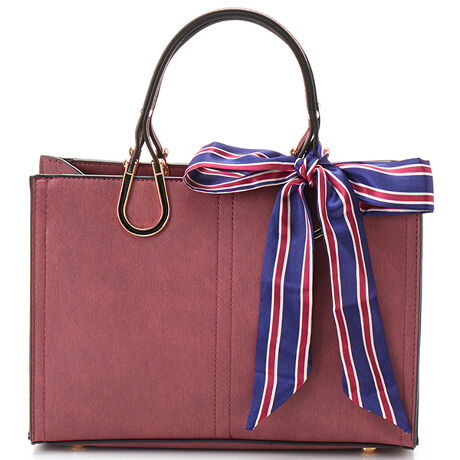 [^:DI7-012]VvŃL`Ɗ̂tH̓ItBXfC[V[ȂǕLV`G[Vɍ킹ĎgpĒ܂BXgbvtĂ2waydl̂߁A|΂ߊ|łA󂯂X^COɍ킹2way^Cvy݂BX[L[ŃJWAȃEHbVfjC[W\tg^b`ŏiȎ̍v̊ÓAn[`[tƍ킳邱ƂŁALC߃JWAȕ͋CoĂ܂B̏AtĂڗɂ̂ŁAfC[Ɏg₷ACełB