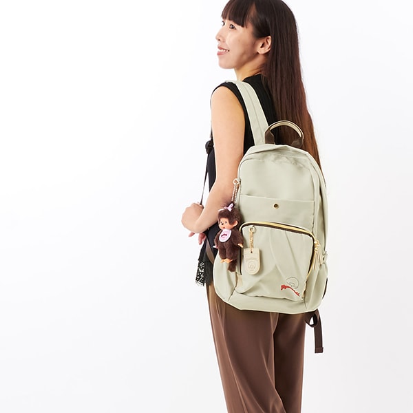 【モンチッチ リュック ベージュ】ぬいぐるみつき ケスクルデザイン モンチッチ ぬいぐるみ付きデイパック | ケスクル