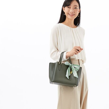 [^:DC4-095]ɂׂ͍|PbgtĂ̂ŁAX}zpXP[XȂǂ̏ނ[\C[ȊOɂ|PbgtĂ̂ŁAו̎dob`t̃XJ[t͎Ƀ{тAOăVvɎgp鎖\dl@bt@Xi[JFt@Xi[|Pbg~1t[|Pbg~2}Olbg{^|Pbg(t[|Pbg~1)~1}Olbg{^|Pbg(t[|Pbg~2)~1